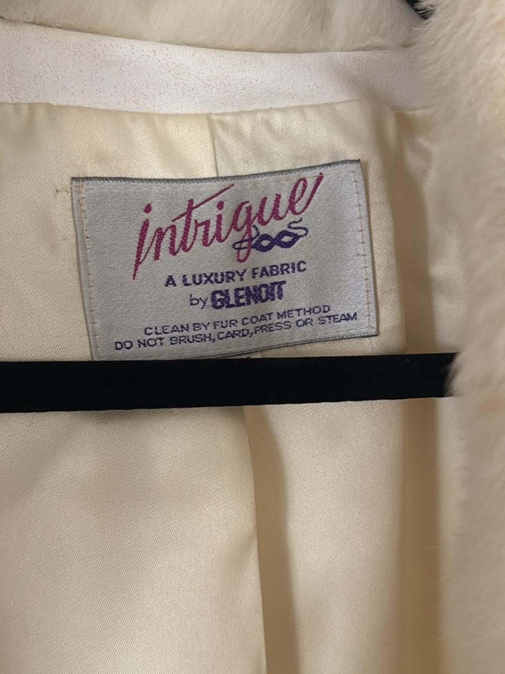 VTG Cream Faux Fur Women's Coat - Picture 2 of 3